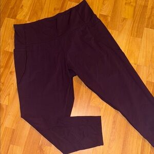 Core 10 Plus size 3X purple/ burgundy active pocket Leggings